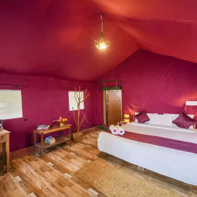 tent-room